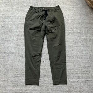 Lululemon Olive Green Cropped Pants